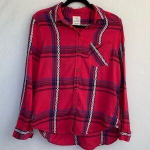Color wave plaid boyfriend button downvintage size large